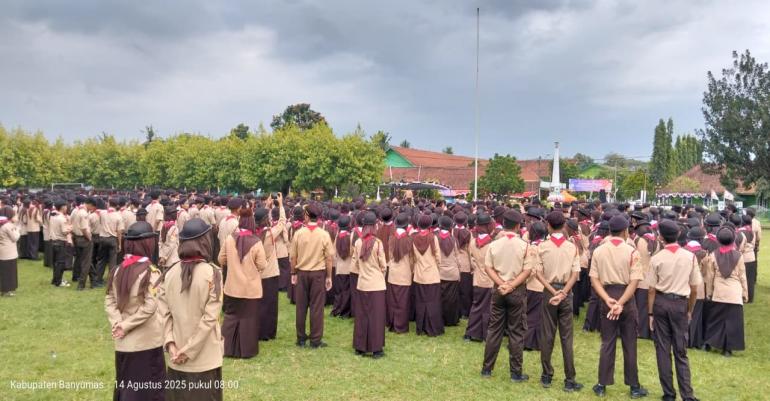 Ambalan Rama Shinta Turut Serta Seremoni Pramuka